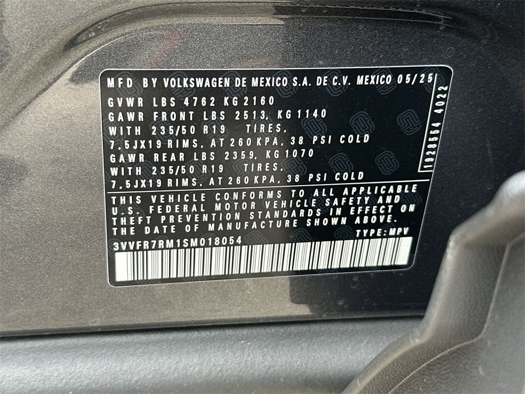 2025 Volkswagen Tiguan 2.0T SE