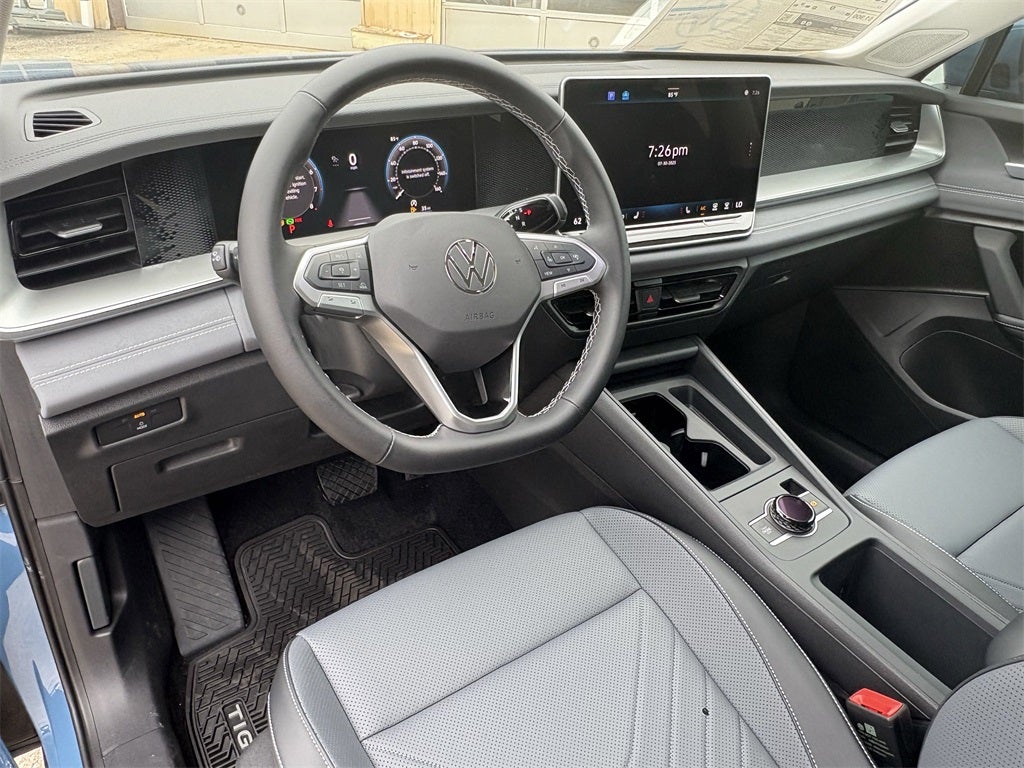2025 Volkswagen Tiguan 2.0T SE