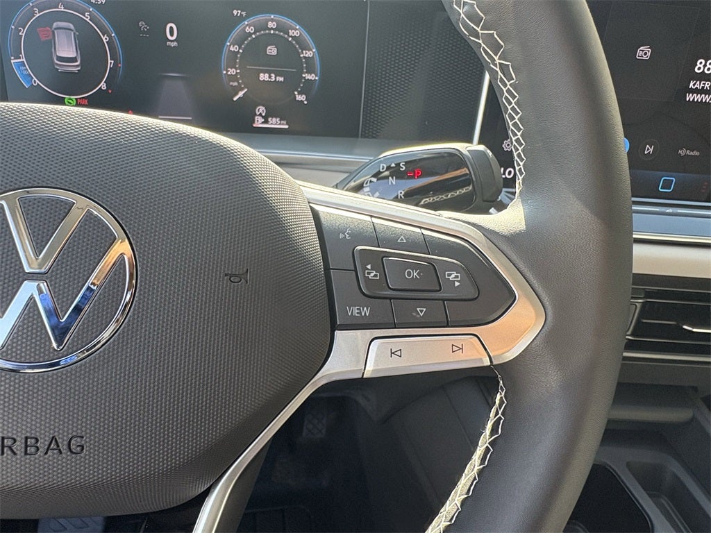 2025 Volkswagen Tiguan 2.0T SE