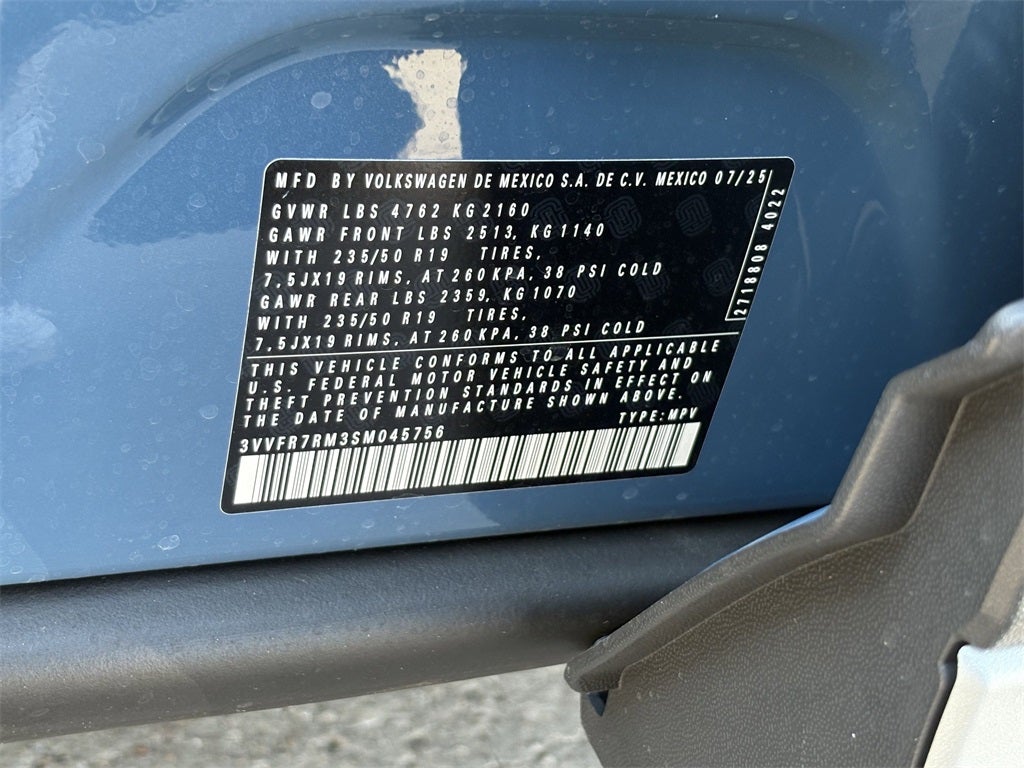 2025 Volkswagen Tiguan 2.0T SE