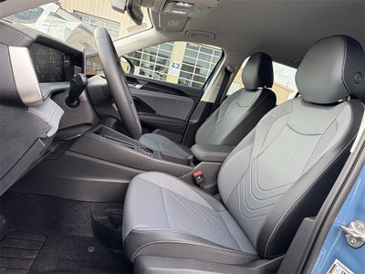 2025 Volkswagen Tiguan 2.0T SE