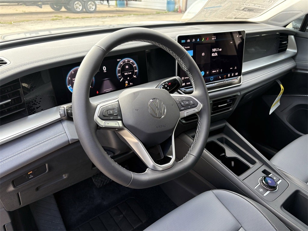 2025 Volkswagen Tiguan 2.0T SE