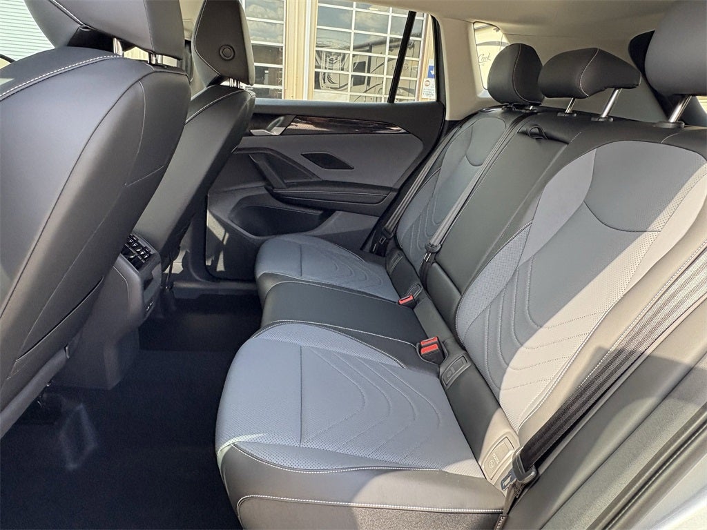 2025 Volkswagen Tiguan 2.0T SE