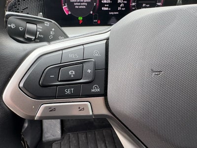 2025 Volkswagen Tiguan 2.0T SE