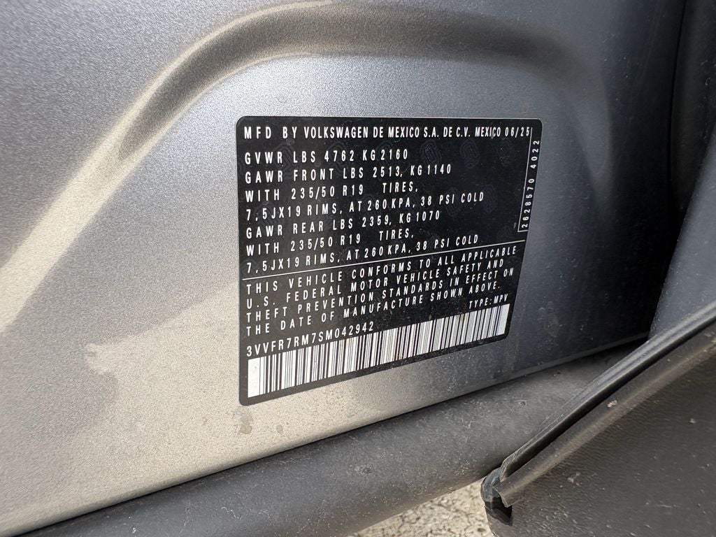 2025 Volkswagen Tiguan 2.0T SE