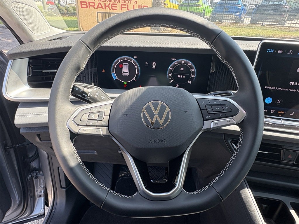 2025 Volkswagen Tiguan 2.0T SE
