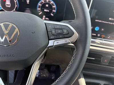 2025 Volkswagen Tiguan 2.0T SE