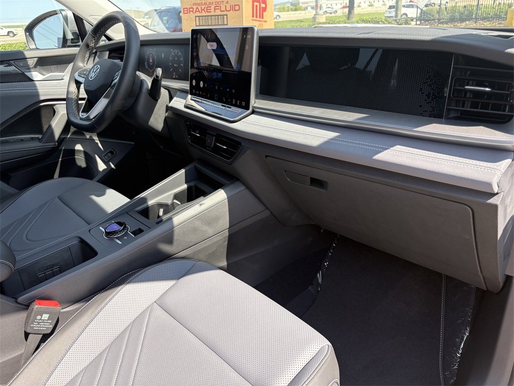 2025 Volkswagen Tiguan 2.0T SE