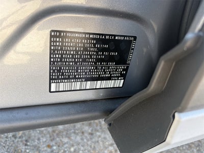 2025 Volkswagen Tiguan 2.0T SE