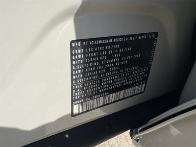 2026 Volkswagen Tiguan 2.0T SE R-Line Black