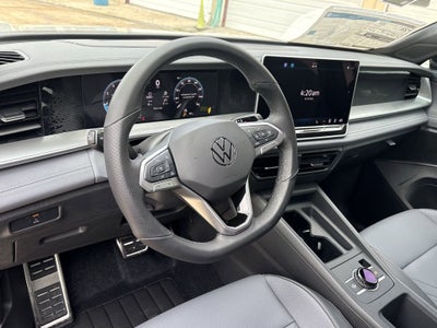 2026 Volkswagen Tiguan 2.0T SE R-Line Black