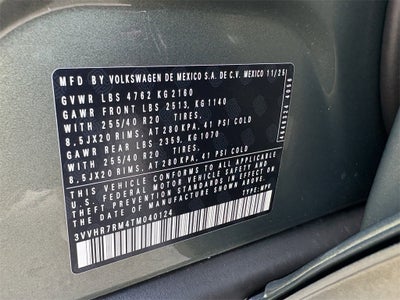 2026 Volkswagen Tiguan 2.0T SE R-Line Black