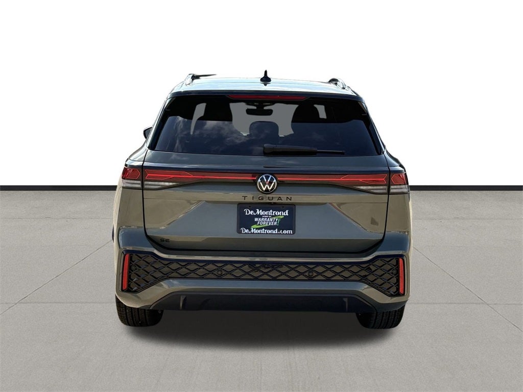2026 Volkswagen Tiguan 2.0T SE R-Line Black