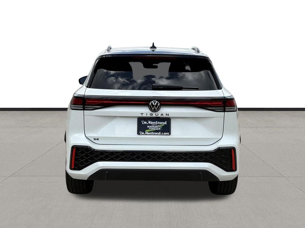 2026 Volkswagen Tiguan 2.0T SE R-Line Black