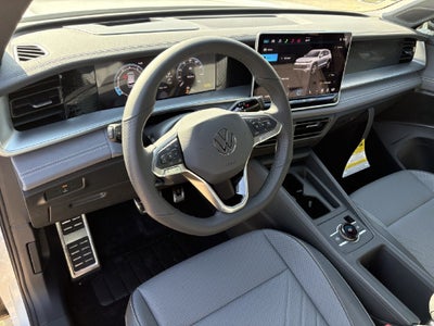 2026 Volkswagen Tiguan 2.0T SE R-Line Black