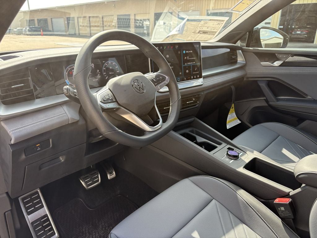 2026 Volkswagen Tiguan 2.0T SE R-Line Black