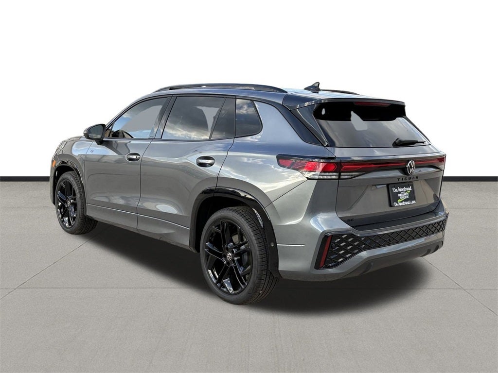 2026 Volkswagen Tiguan 2.0T SE R-Line Black