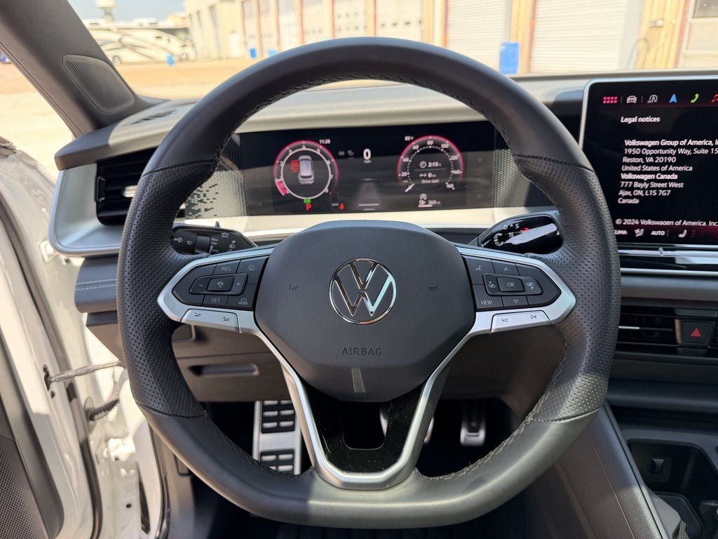 2025 Volkswagen Tiguan 2.0T SE R-Line Black