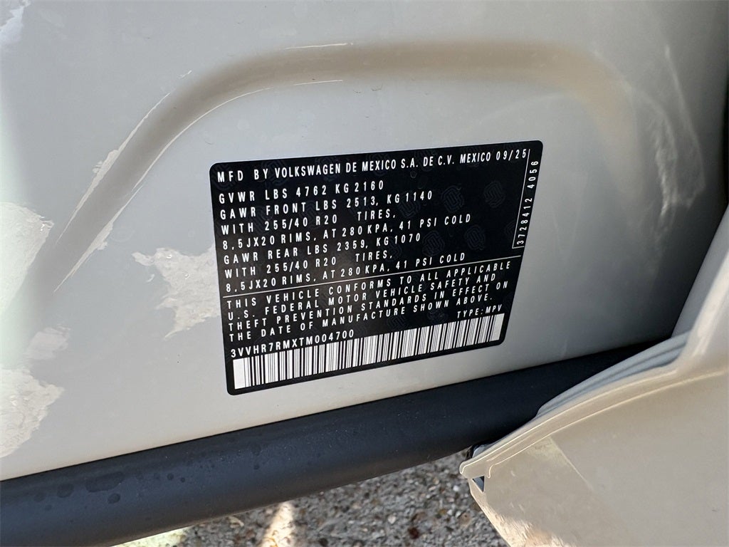 2026 Volkswagen Tiguan 2.0T SE R-Line Black