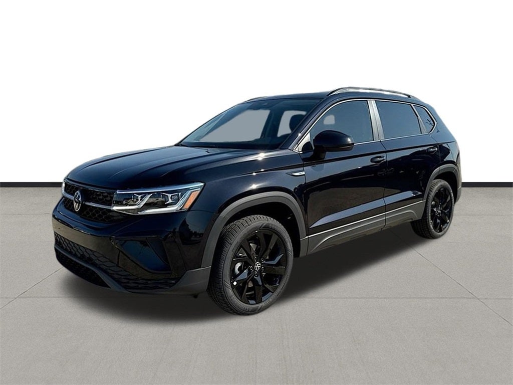 2024 Volkswagen Taos SE Black