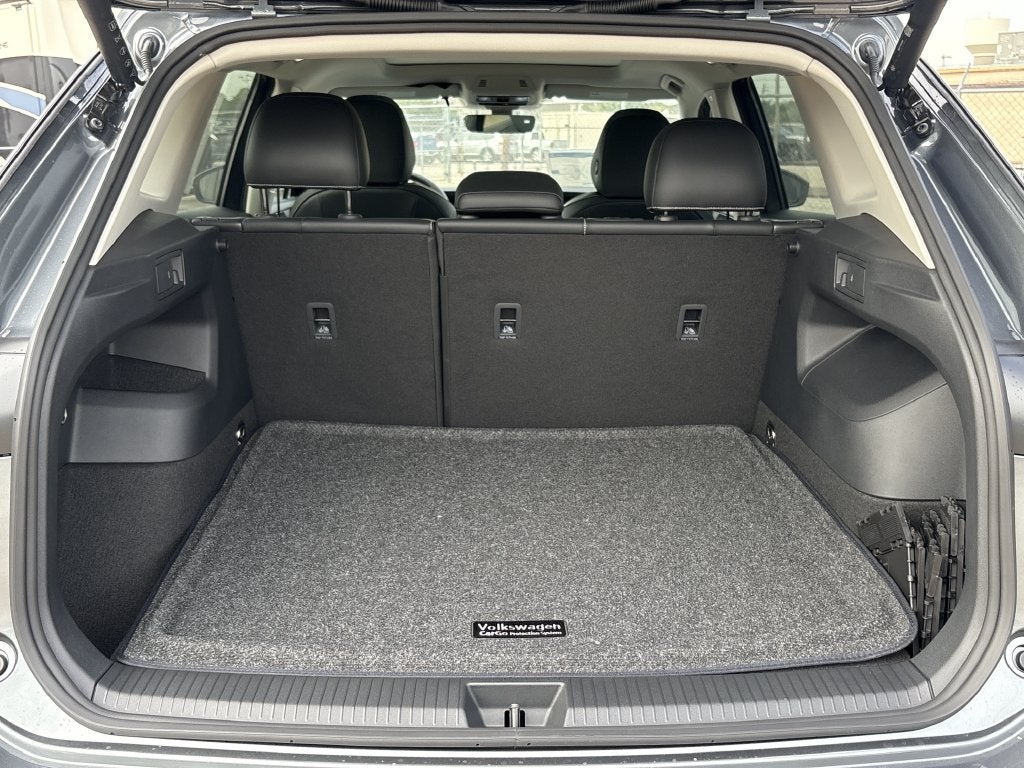 2027 Volkswagen Tiguan 2.0T SE