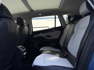 2027 Volkswagen Tiguan 2.0T SE