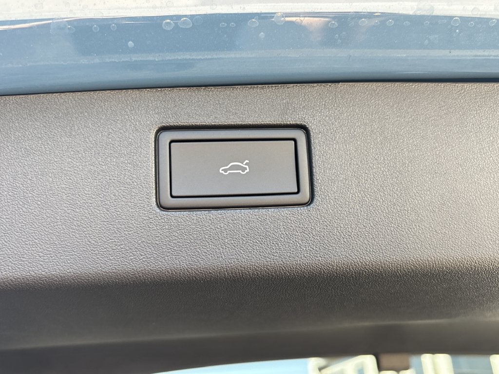 2027 Volkswagen Tiguan 2.0T SE