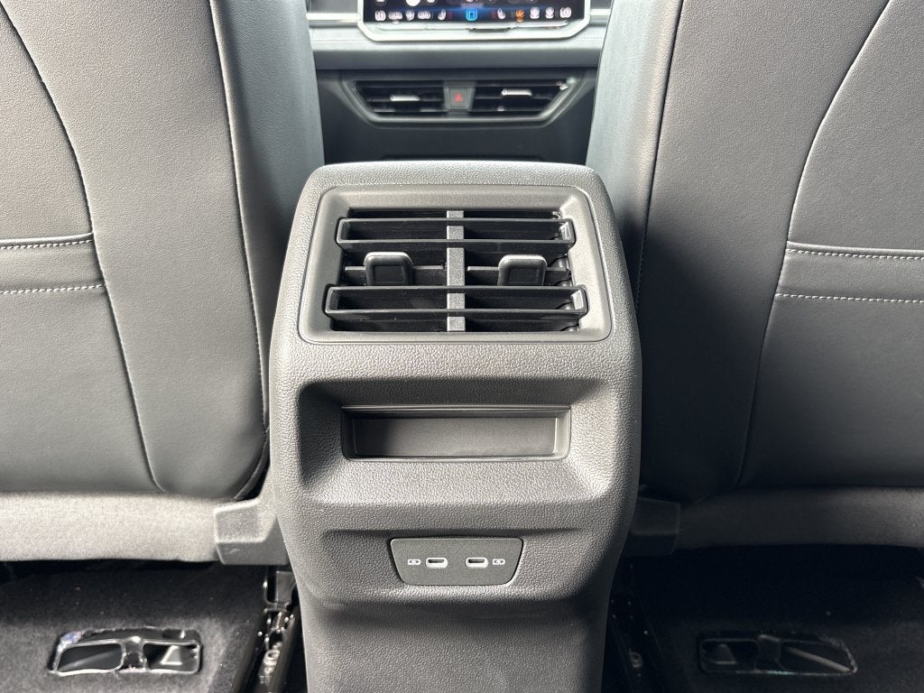 2027 Volkswagen Tiguan 2.0T SE