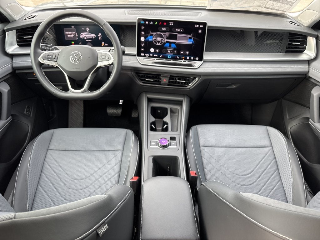 2027 Volkswagen Tiguan 2.0T SE