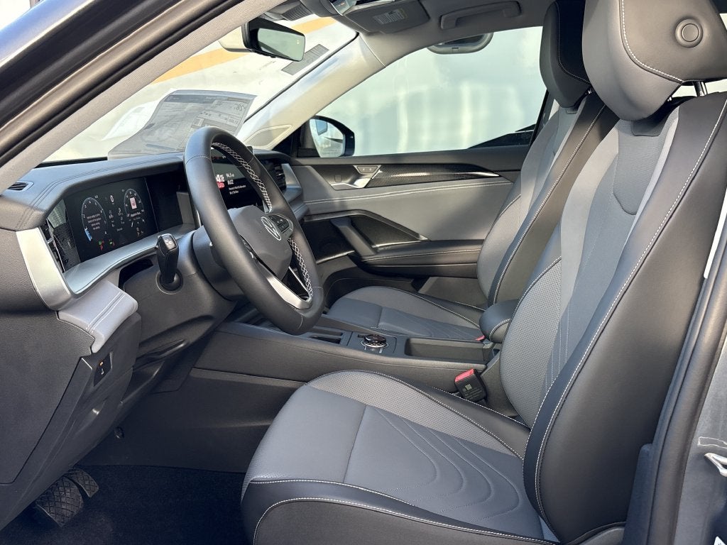 2027 Volkswagen Tiguan 2.0T SE