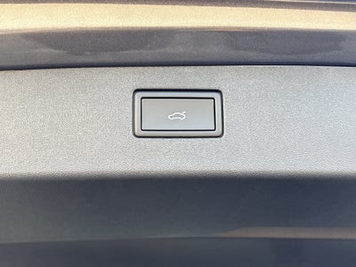 2027 Volkswagen Tiguan 2.0T SE