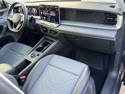2027 Volkswagen Tiguan 2.0T SE