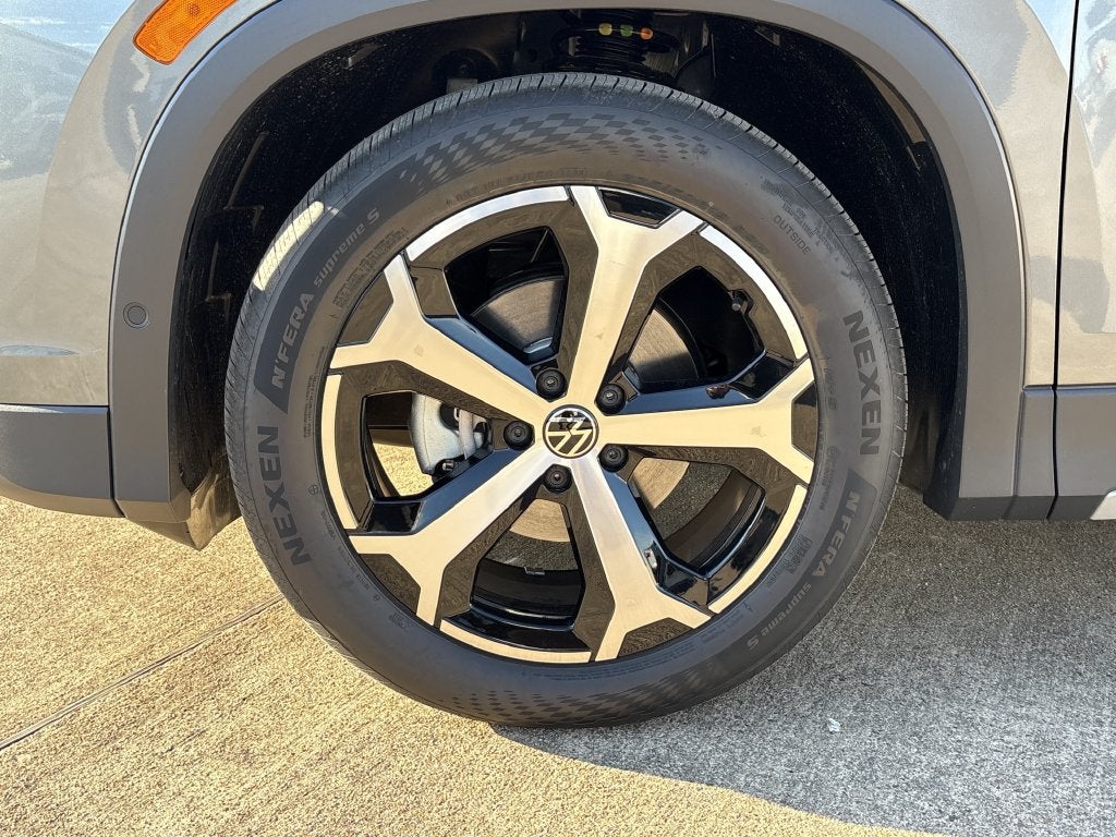 2027 Volkswagen Tiguan 2.0T SE