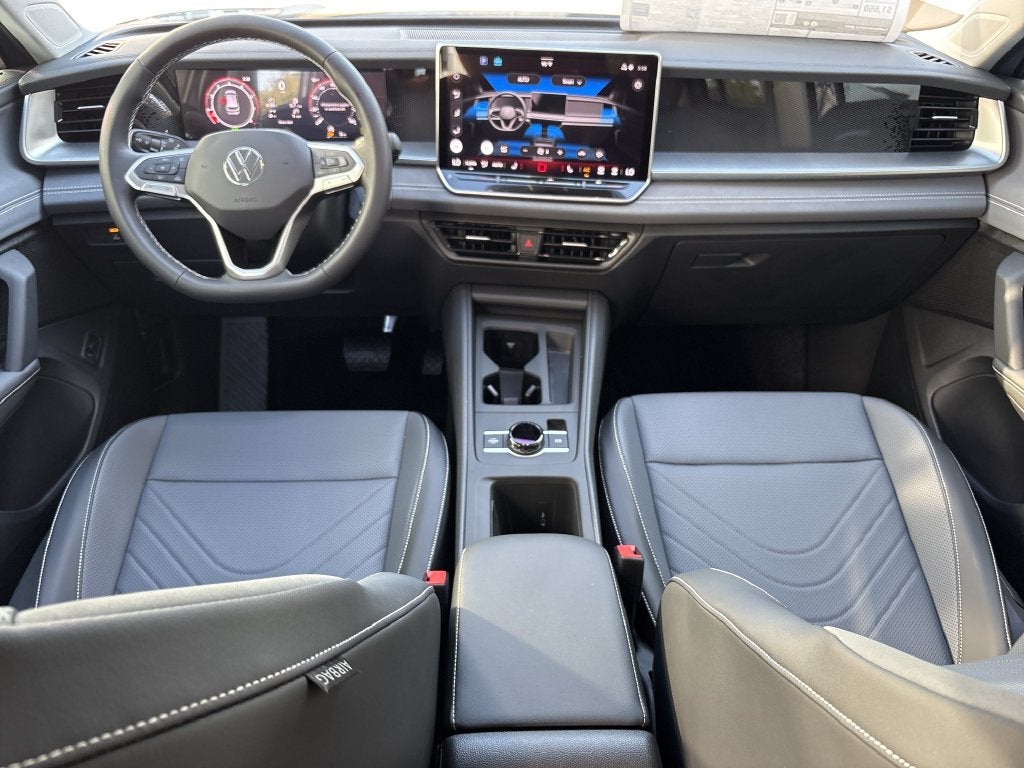 2027 Volkswagen Tiguan 2.0T SE