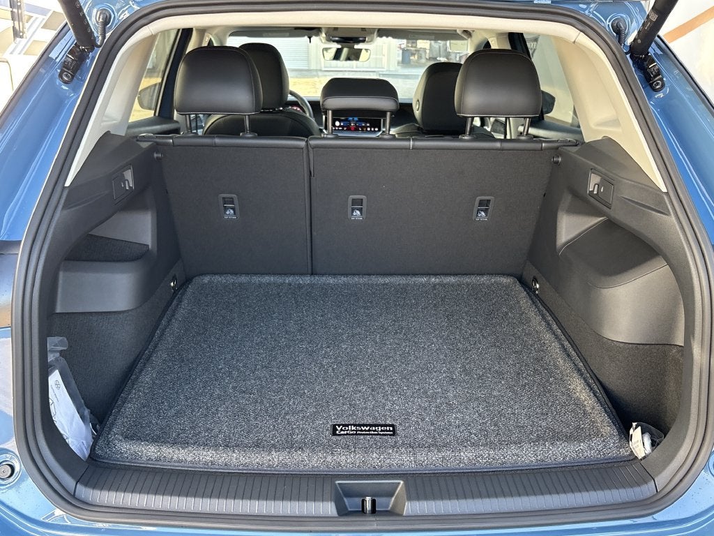 2027 Volkswagen Tiguan 2.0T SE