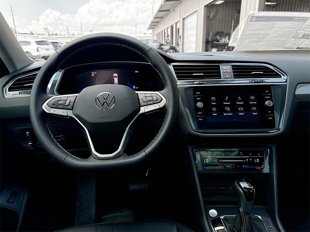 2024 Volkswagen Tiguan 2.0T SE