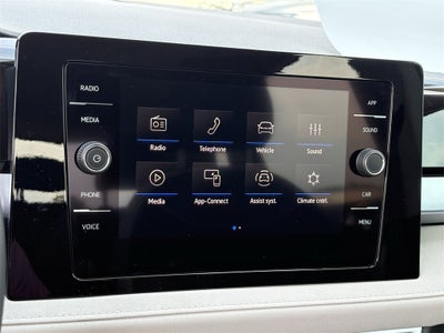 2025 Volkswagen Taos 1.5T SE