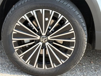 2025 Volkswagen Taos 1.5T SE