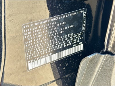 2025 Volkswagen Taos 1.5T SE