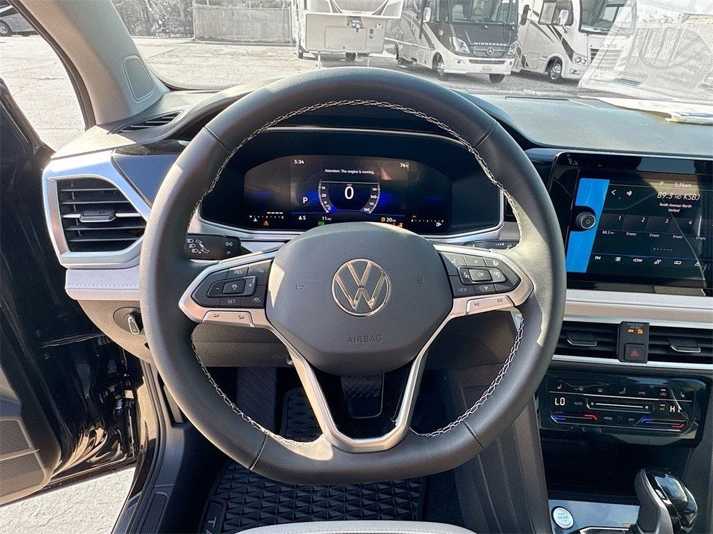 2025 Volkswagen Taos 1.5T SE