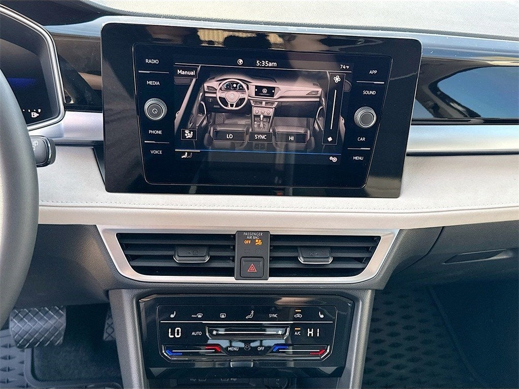 2025 Volkswagen Taos 1.5T SE