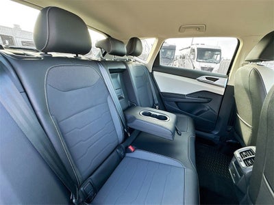 2025 Volkswagen Taos 1.5T SE