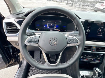 2025 Volkswagen Taos 1.5T SE