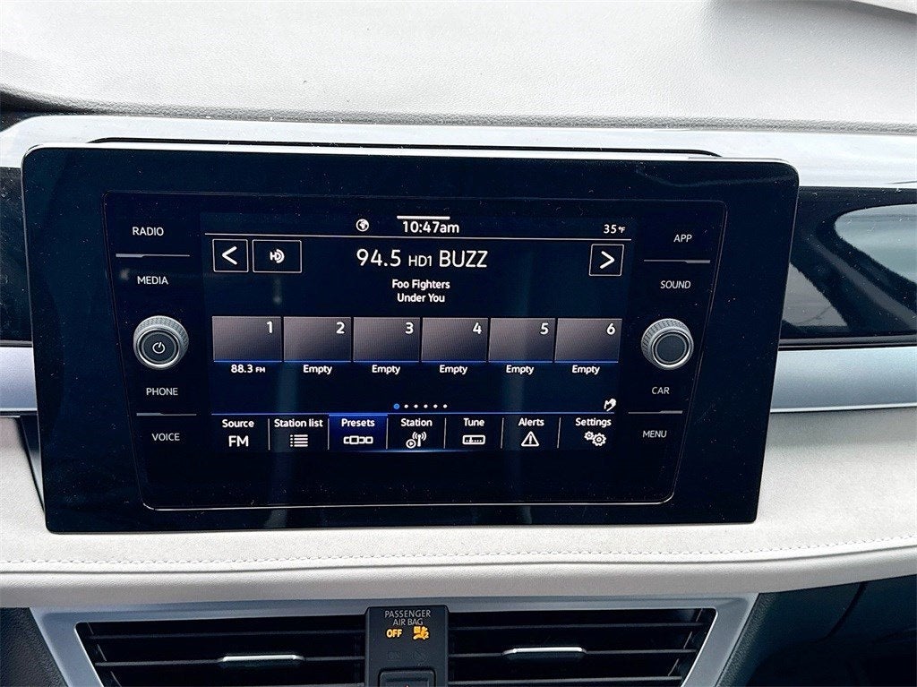 2025 Volkswagen Taos 1.5T SE