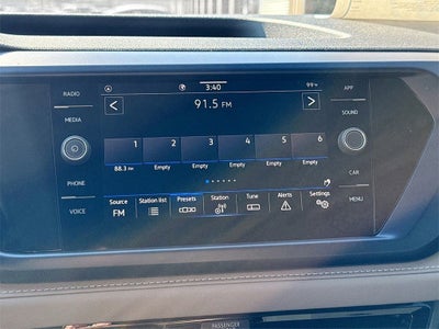 2024 Volkswagen Taos 1.5T SE