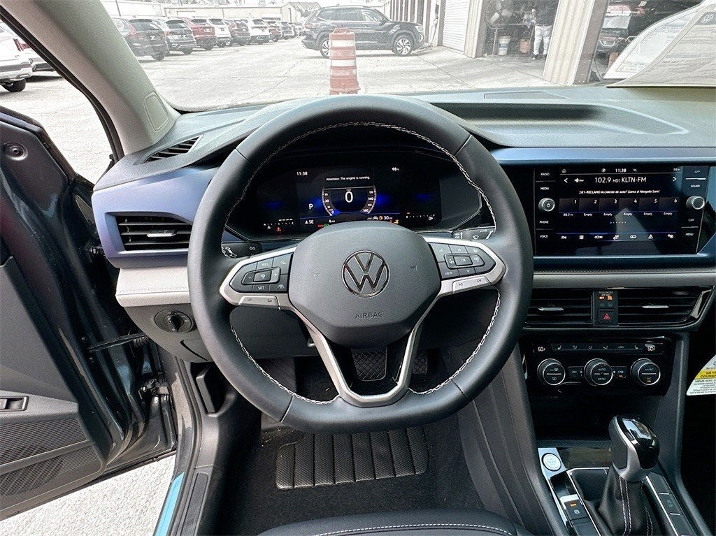 2024 Volkswagen Taos 1.5T SE