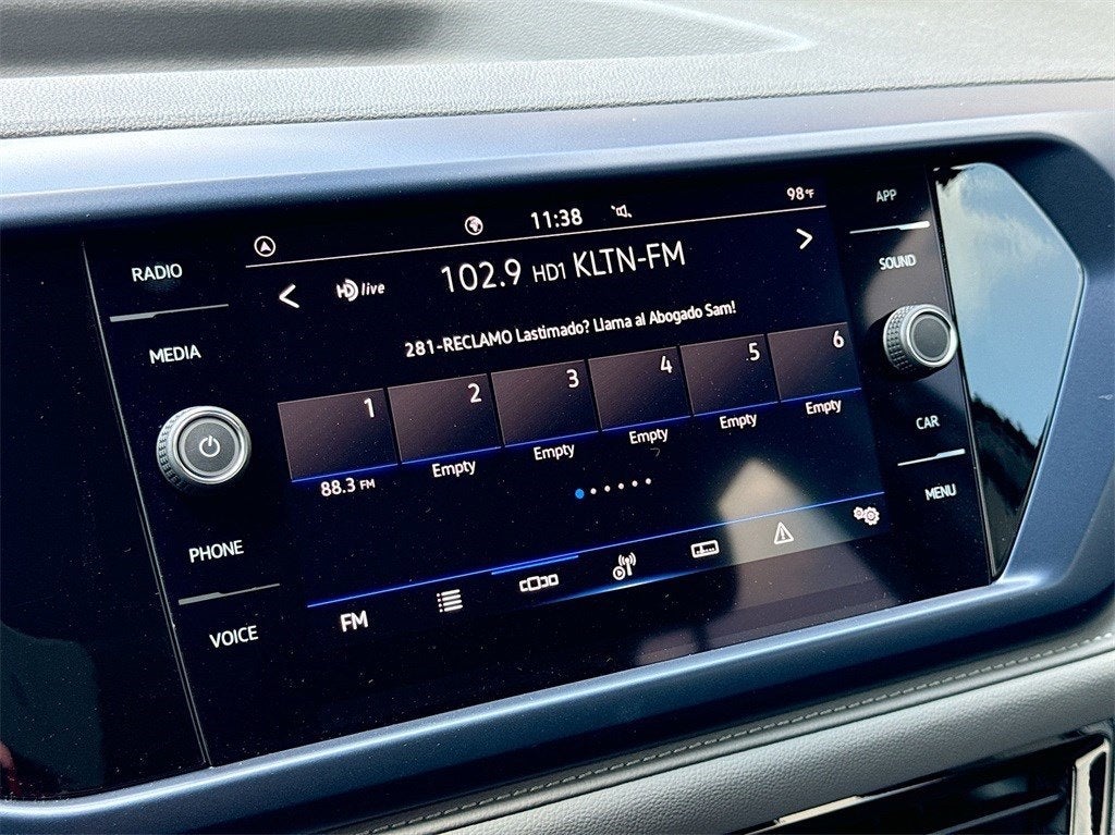 2024 Volkswagen Taos 1.5T SE