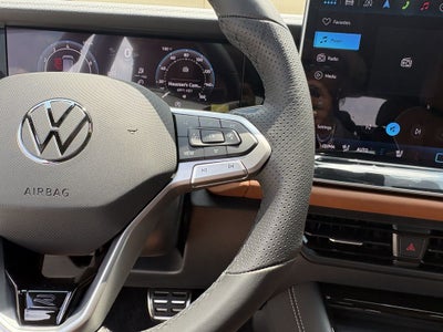 2026 Volkswagen Tiguan 2.0T SEL R-Line Turbo