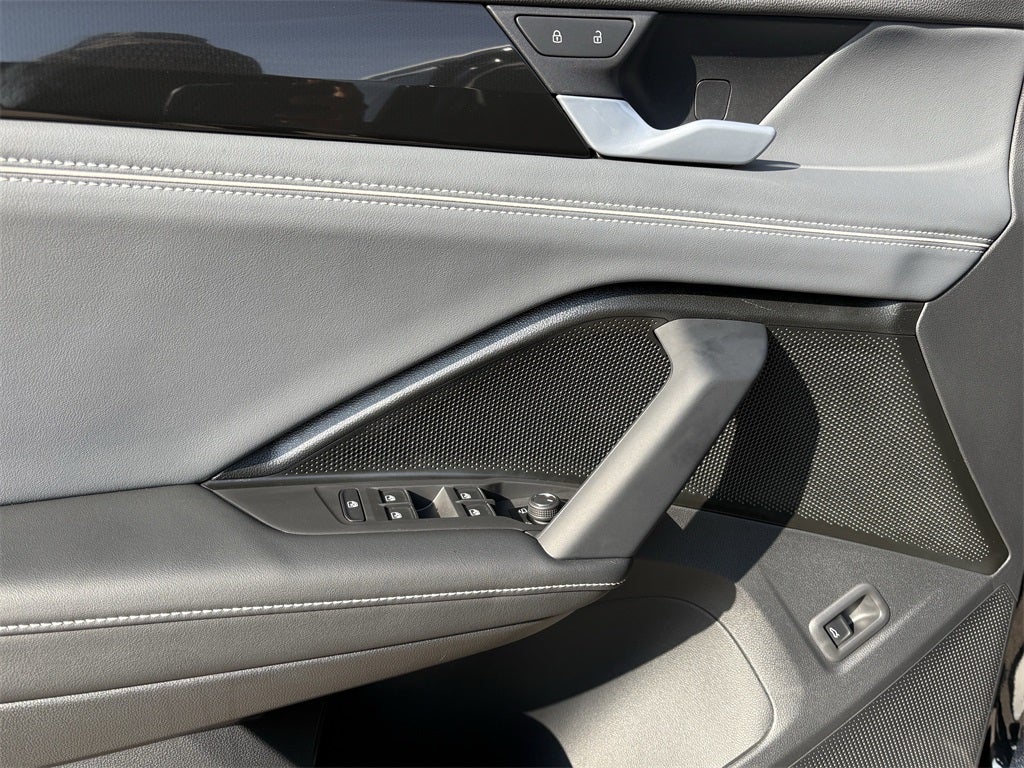 2026 Volkswagen Tiguan 2.0T SEL R-Line