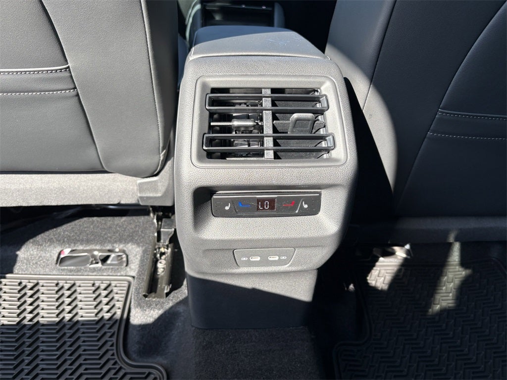 2026 Volkswagen Tiguan 2.0T SEL R-Line